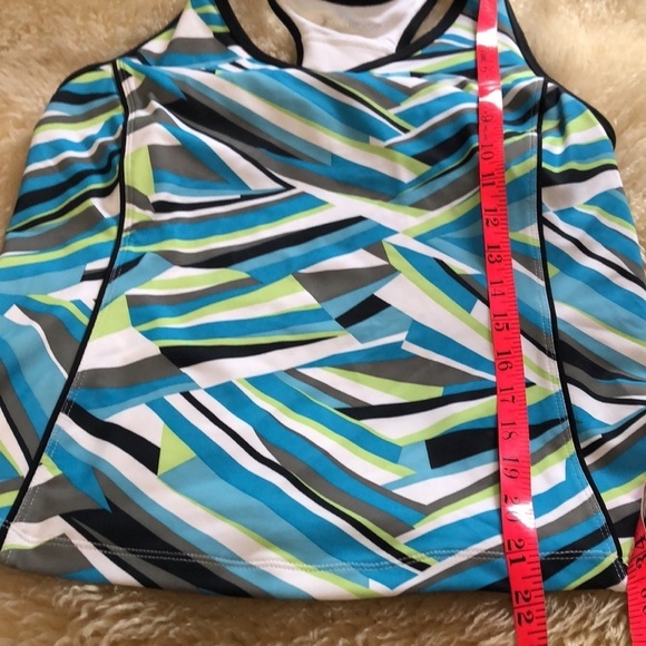 Workout tank top size M - Picture 6 of 7